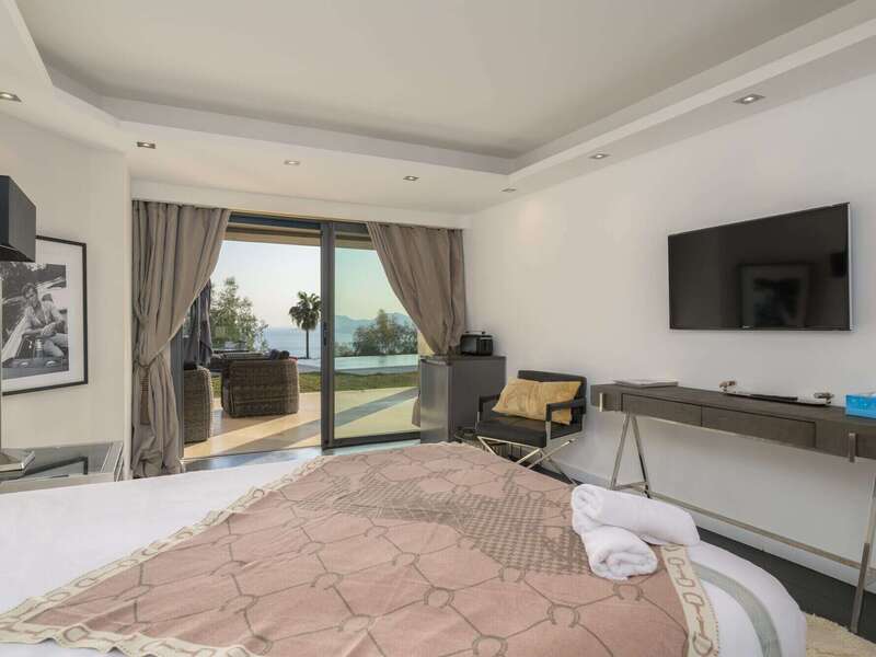 photo_villa_varela_chambre_4_vue_piscine__-_copie_-_copie