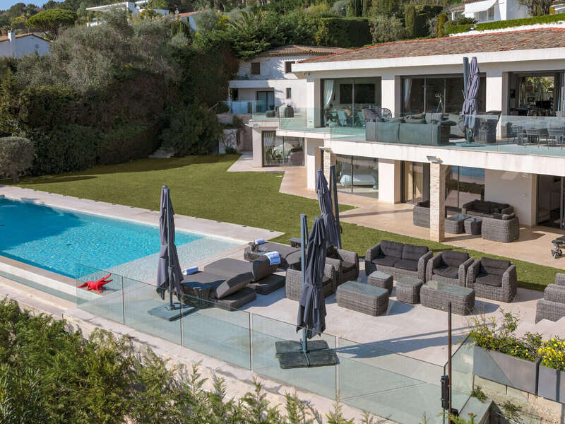 photo_villa_varela_drone_exterieur_fac_ade_se_jour__piscine__-_copie__2_