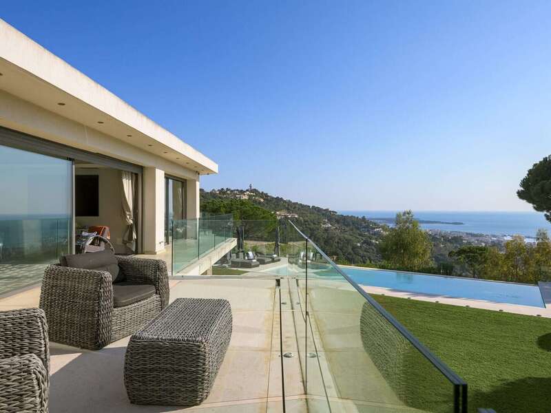 photo_villa_varela_terrasse_chambre_1_e_tage__-_copie_-_copie